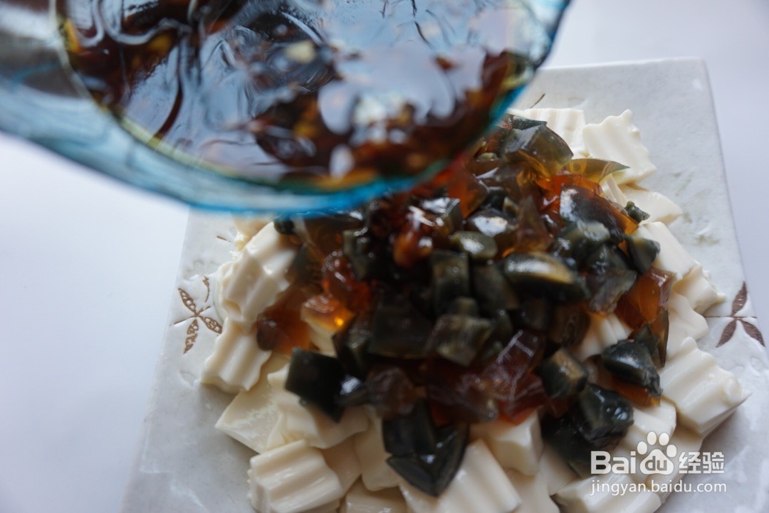 皮蛋豆腐的做法