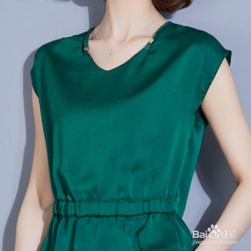 真丝衣服上的油渍怎么洗不变色