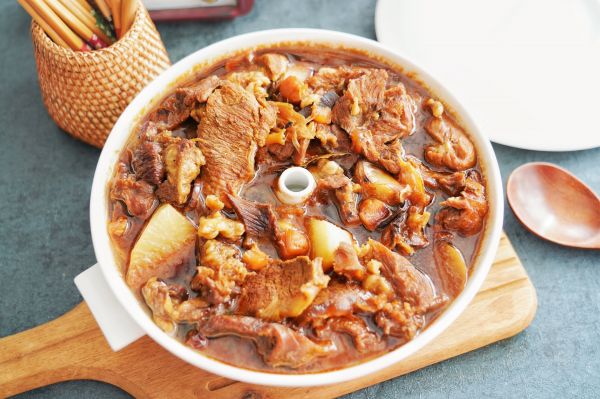 蒸汽锅白萝卜牛巴脑