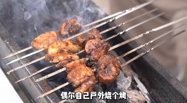 炭烤羊肉串大腰子