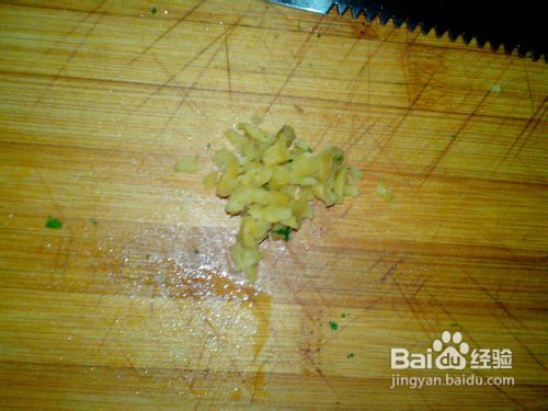 简单的萝卜干拌芹菜叶