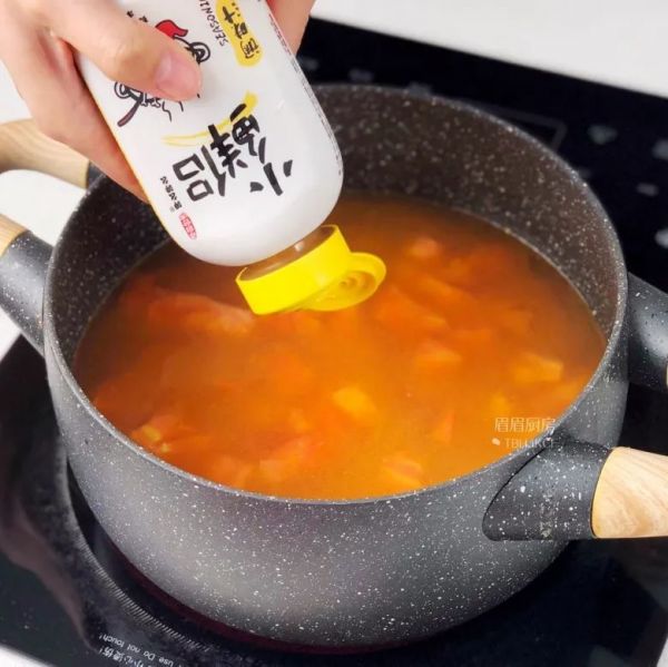 缤纷番茄鸡蛋面