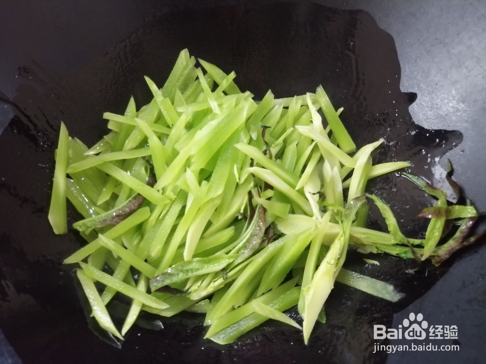 看上去就有食欲的莴苣炒韭菜