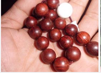 小叶紫檀三通怎么穿