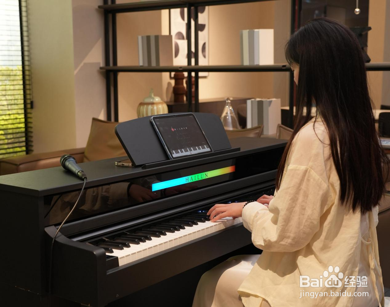电钢琴和传统钢琴的区别是什么？有什么特点？