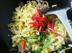榨菜肉丝的做法