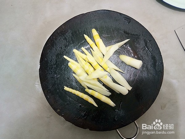 罗汉笋蒸鸡的做法步骤