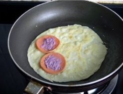 鸡蛋面饼三明治