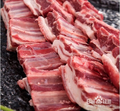 苏尔雅特二十八根肋骨羊与普通羊的区别