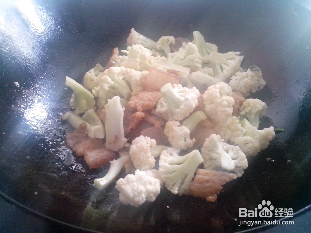 家常花菜干锅小炒