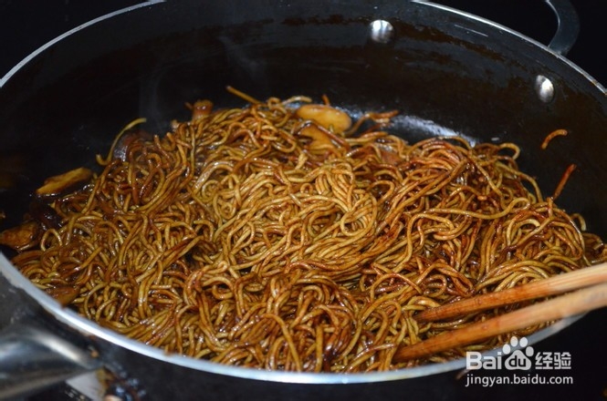 豌豆荚焖面的制作方法