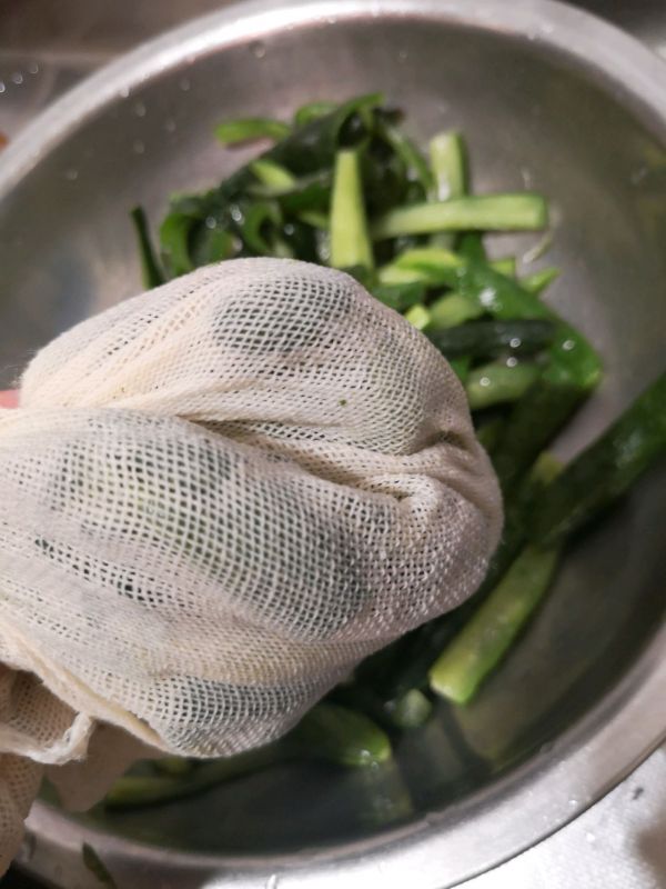 黄瓜条你不每餐l来点儿吗