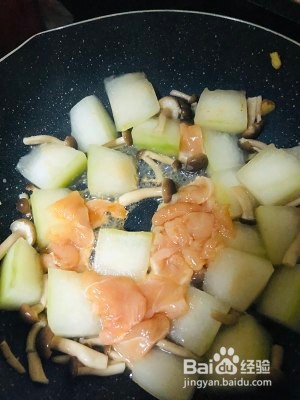 冬瓜菌菇炒鸡胸肉