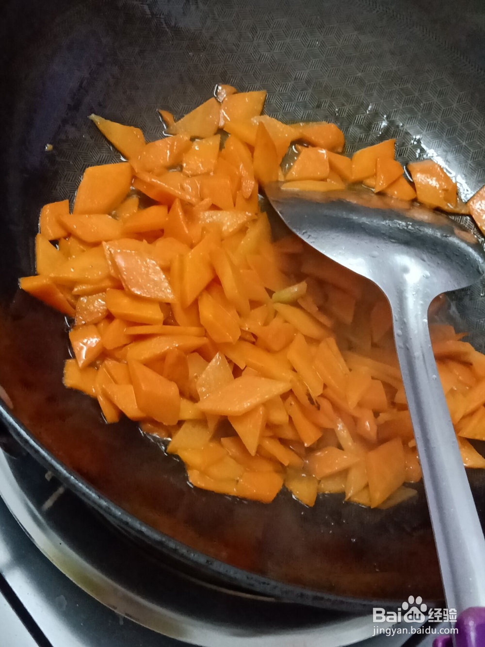 红萝卜怎么切怎么炒适合给1岁半的宝宝吃