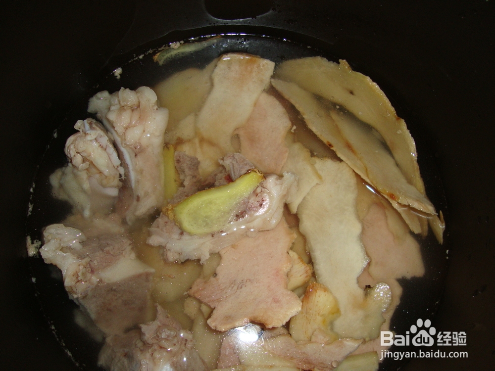 健脾利湿食疗方——茯苓猪骨汤