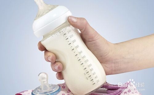 给宝宝冲奶粉的几大误区