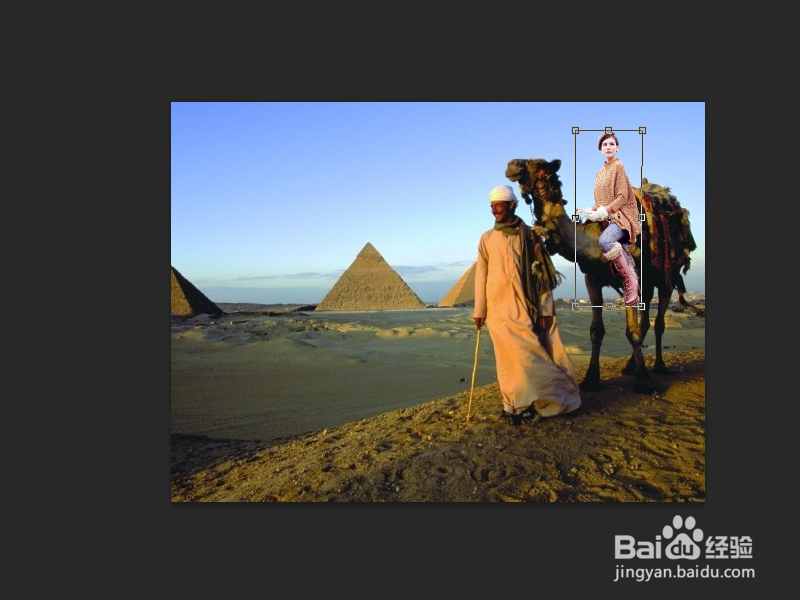 用PS合成一张埃及当地居民牵着骑骆驼的美女图