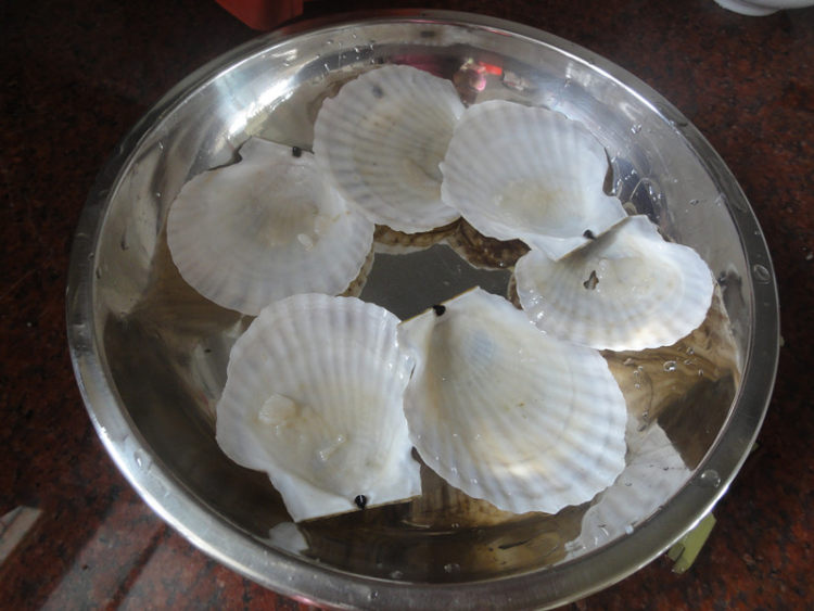 粉丝蒸扇贝，不要流口水哦！