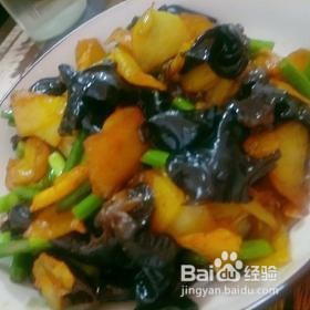 蒜苔炒土豆片