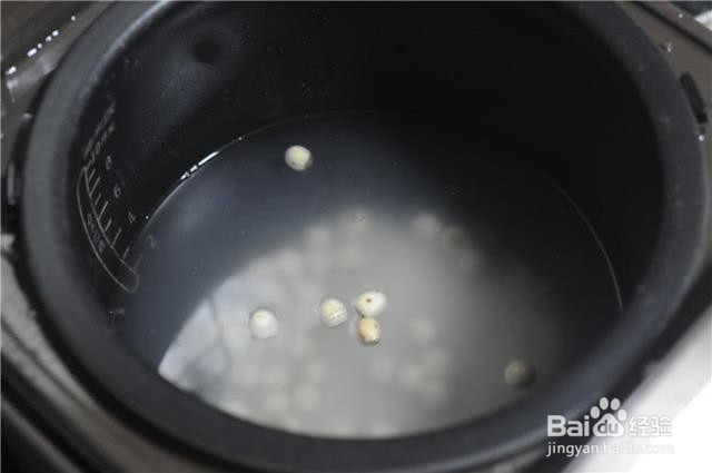 桂圆莲子粥做法