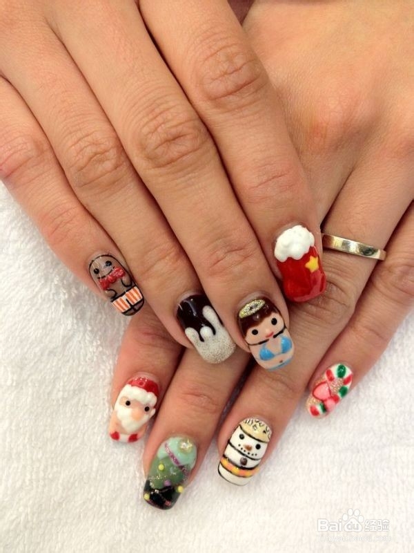 圣诞节降至，如何过个有气氛的节，从美甲开始吧