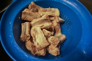 排骨胡萝卜玉米汤的做法