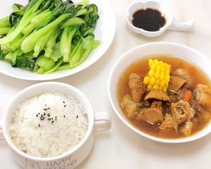 鲜松茸排骨汤的做法