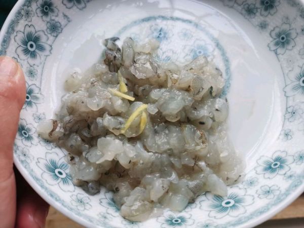 杂蔬虾仁火腿蛋炒饭