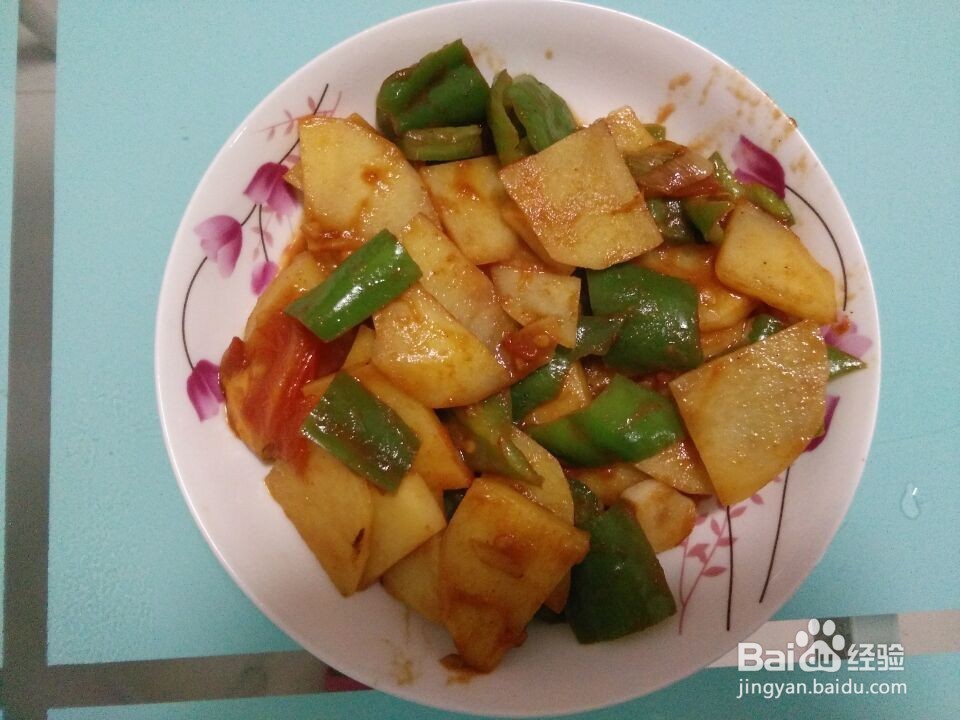#美食# 家常青椒土豆片的简单做法
