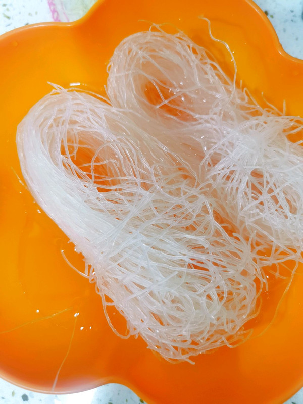 蒜蓉粉丝蒸贝柱