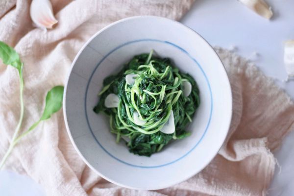 蒜片清炒马兰头