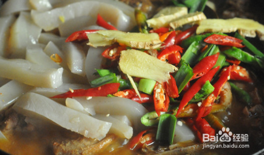 如何做出美味的魔芋烧鸭