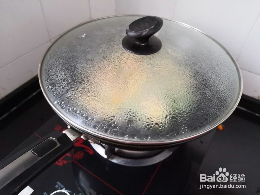 青椒火腿鸡蛋面的做法