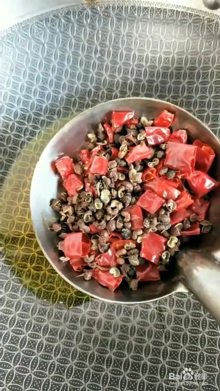 如何在家自制麻辣牛肚