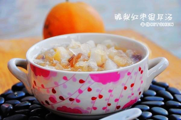脆梨红枣银耳汤