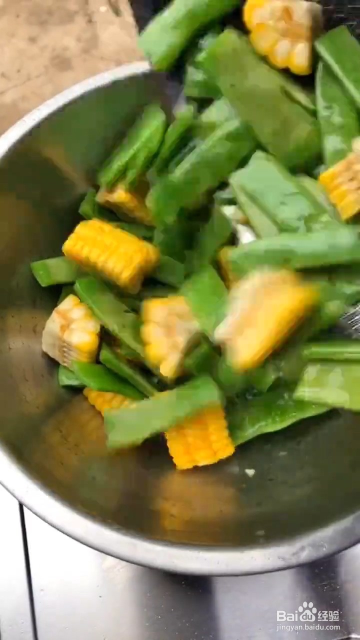 如何在家自制排骨烧豆角