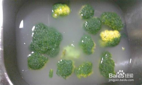 家常菜：西兰花炒肉片