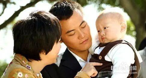 7个月宝宝开始认生了该怎么办