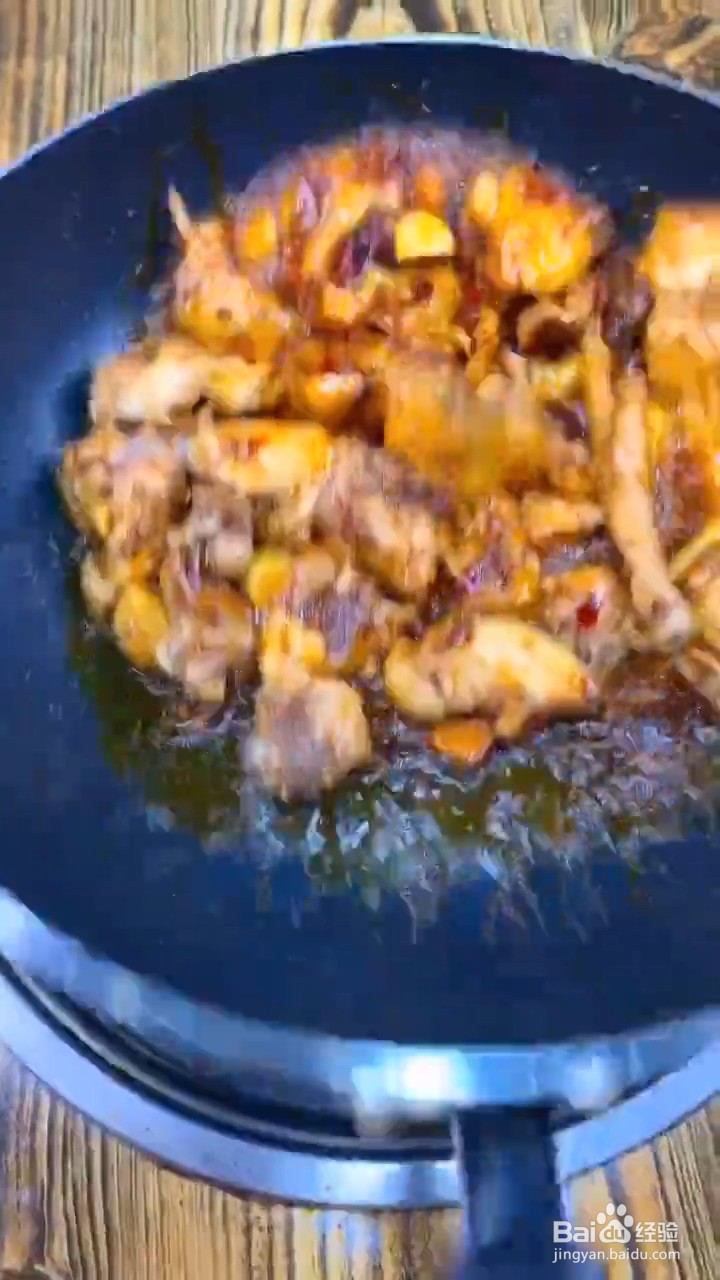 教你如何在家正确自制芋头烧鸡肉