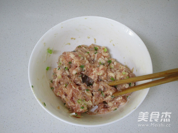 竹笋酿肉的做法