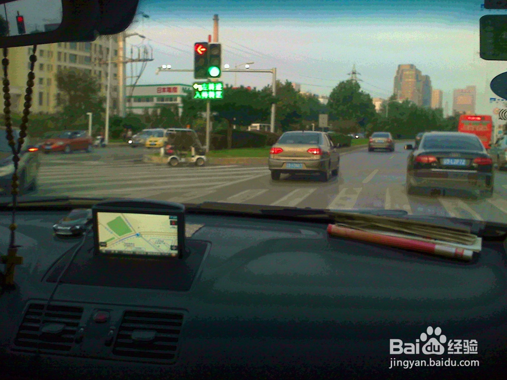 老年人怎样在外出时安全驾驶