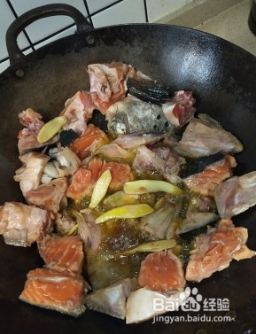 怎样制作出饭店级别的砂锅鱼头煲步骤