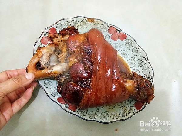 过年大菜煮肘子