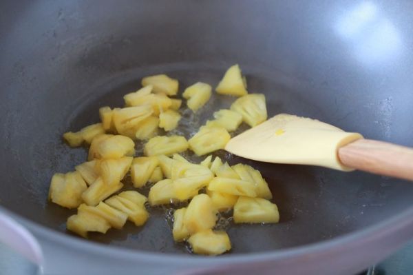 蓝莓菠萝水果派