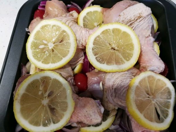 柠檬蒜香烤鸡腿