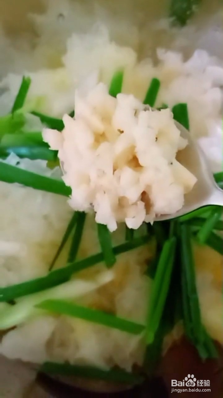 如何自制美味好吃的凉拌银耳