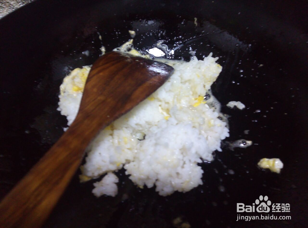 蛋炒饭怎么做好吃？