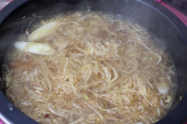 排骨酸菜炖粉条