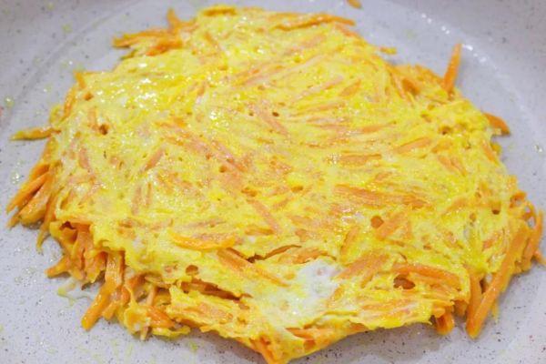 牛肉果地瓜丝鸡蛋饼