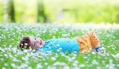 早春时节，给宝宝晒太阳需注意哪些？